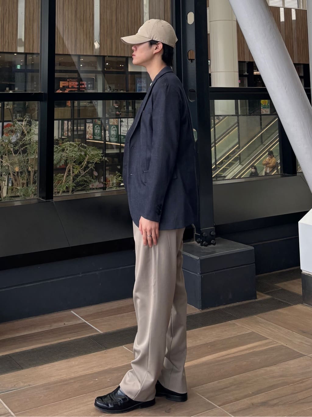うらしーさんの「THE SHOP TK｜ライトエバーデニム ジャケット 洗濯機OK/ストレッチ/セットアップ可」を使ったコーディネート