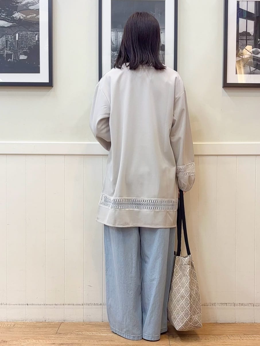 えぬさんの「SHOO･LA･RUE｜【NEW/22.5㎝-24.5㎝】洗えてサラサラ ニットパンプス」を使ったコーディネート