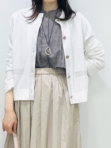 Miwaさんの「UNTITLED｜【洗える/きれいめ柄】コモンプリントブラウス」を使ったコーディネート