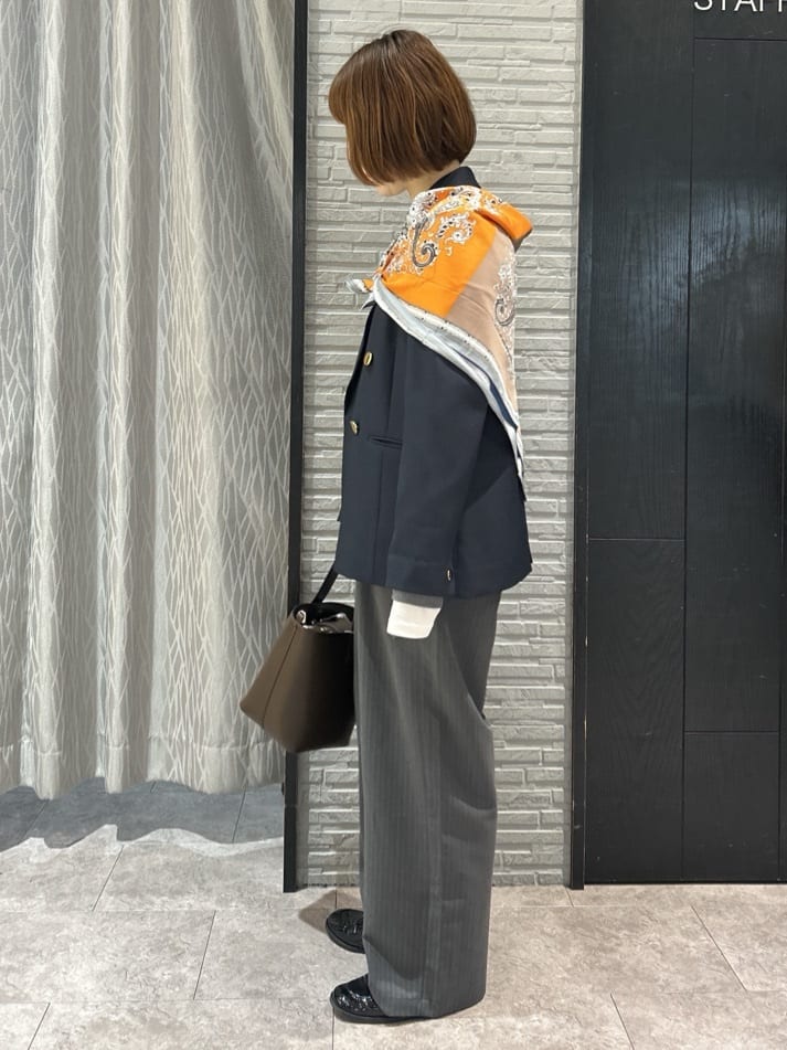 ga_riさんの「THE SHOP TK｜【通勤にもデイリーにも】CAVIAN 金ボタンダブルブレストジャケット」を使ったコーディネート