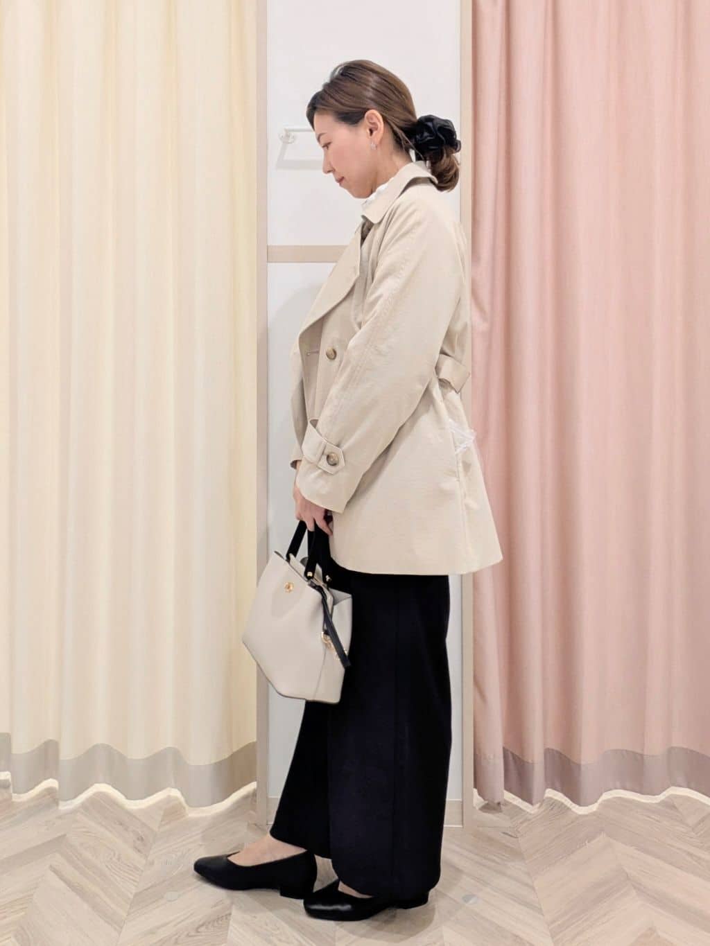 miyuさんの「SHOO･LA･RUE｜【S-LL/撥水】通勤やお出かけにも活躍 ミドルトレンチコート」を使ったコーディネート