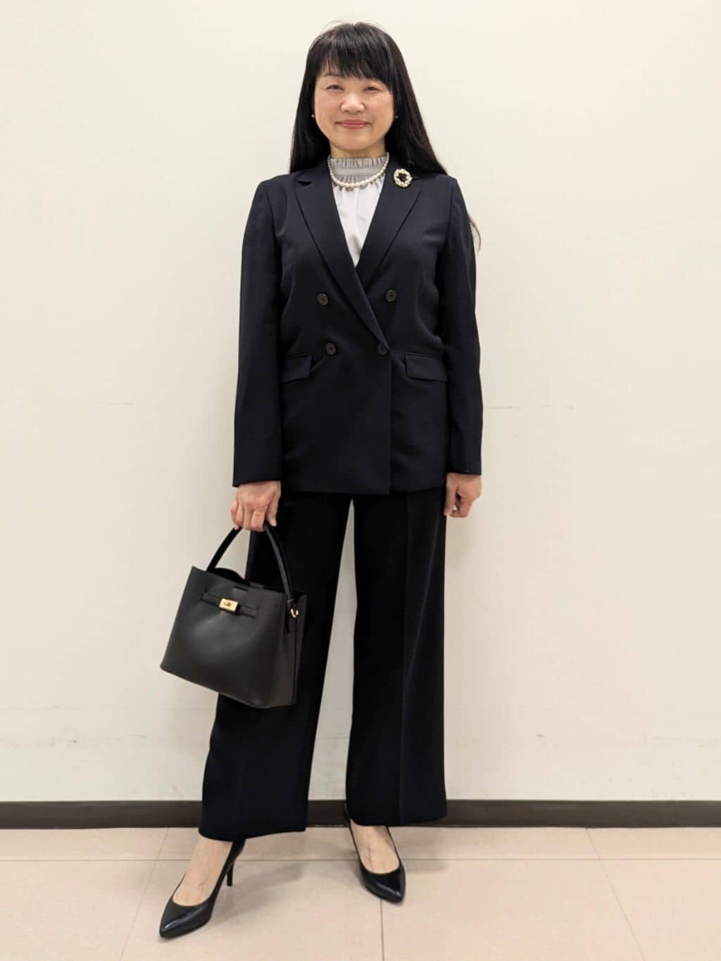 ともさんの「UNTITLED｜【新色追加/接触冷感/セットアップ可】エアリー ワイドパンツ」を使ったコーディネート
