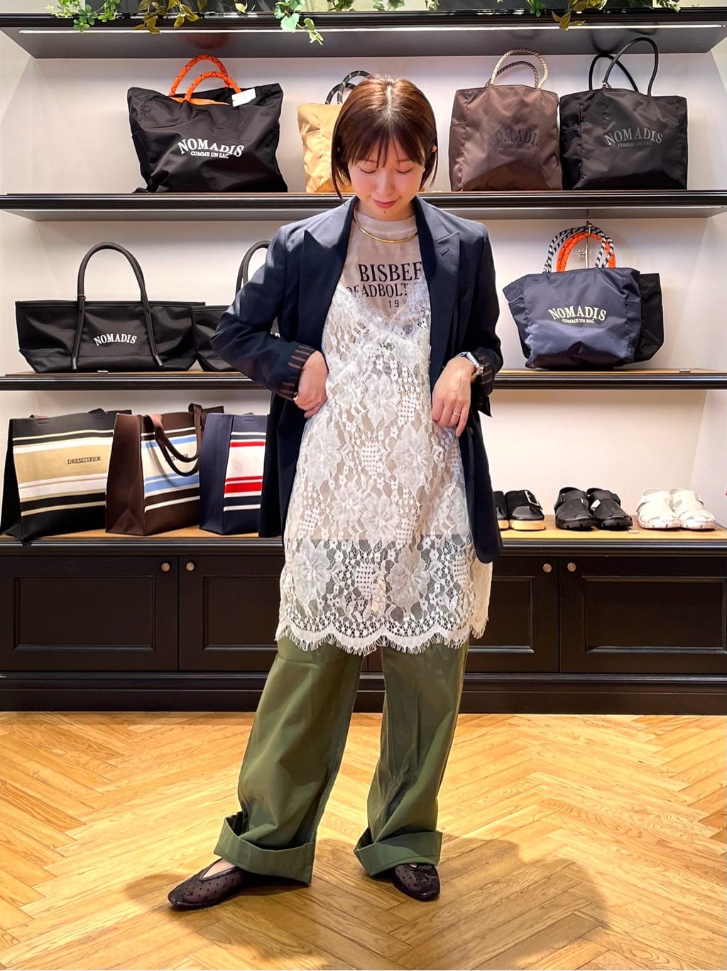 つじ まこさんの「DRESSTERIOR｜コンフォート ダブルブレザー」を使ったコーディネート