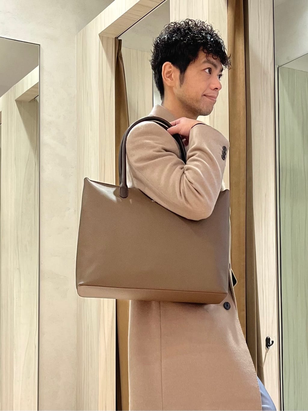 URAさんの「TAKEO KIKUCHI｜【全7サイズ&times;8色展開！】トップマルチヘリンボン パンツ」を使ったコーディネート