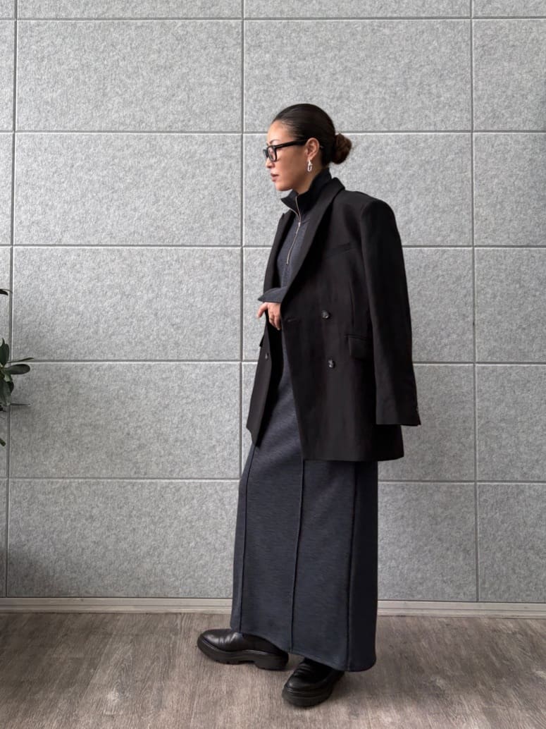 ibuさんの「CODE A｜arc tailored jacket」を使ったコーディネート