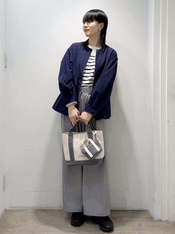 くっしーさんの「OPAQUE.CLIP｜撥水ノーカラーペプラムブルゾン【洗濯機OK／抗ピル】」を使ったコーディネート