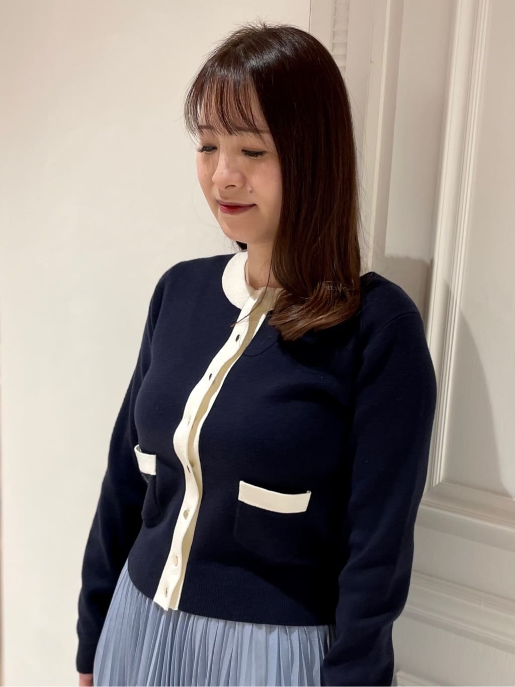 minowaさんの「DRESSTERIOR｜ウォッシャブルブライトシアープリーツスカート」を使ったコーディネート