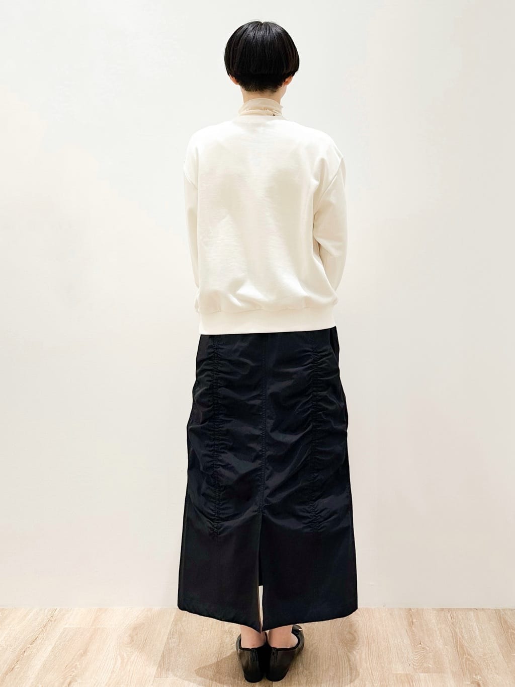 yurieさんの「OPAQUE.CLIP｜ロゴ刺繍裏毛トップス【洗濯機OK】」を使ったコーディネート