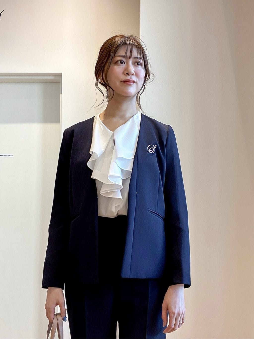 もんちゃんさんの「OPAQUE.CLIP｜《通勤／セットアップ対応》 Vネックジャケット／ダブルクロス【洗濯機OK】」を使ったコーディネート