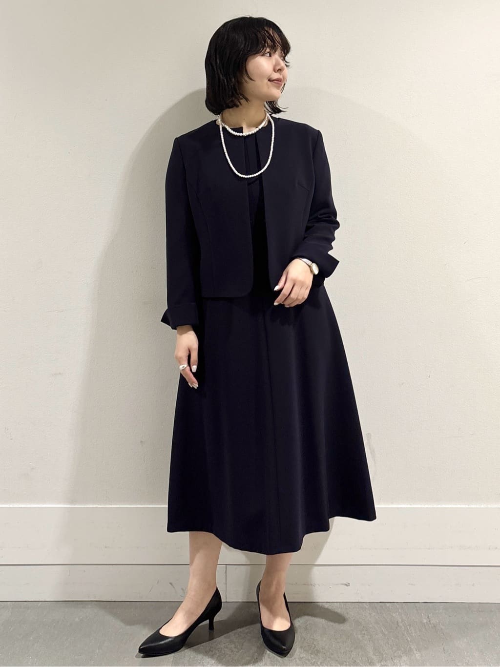 モエカさんの「UNTITLED｜【日本製・本革】Comfit Dresser Pumps（コンフィットドレッサーパンプス）」を使ったコーディネート