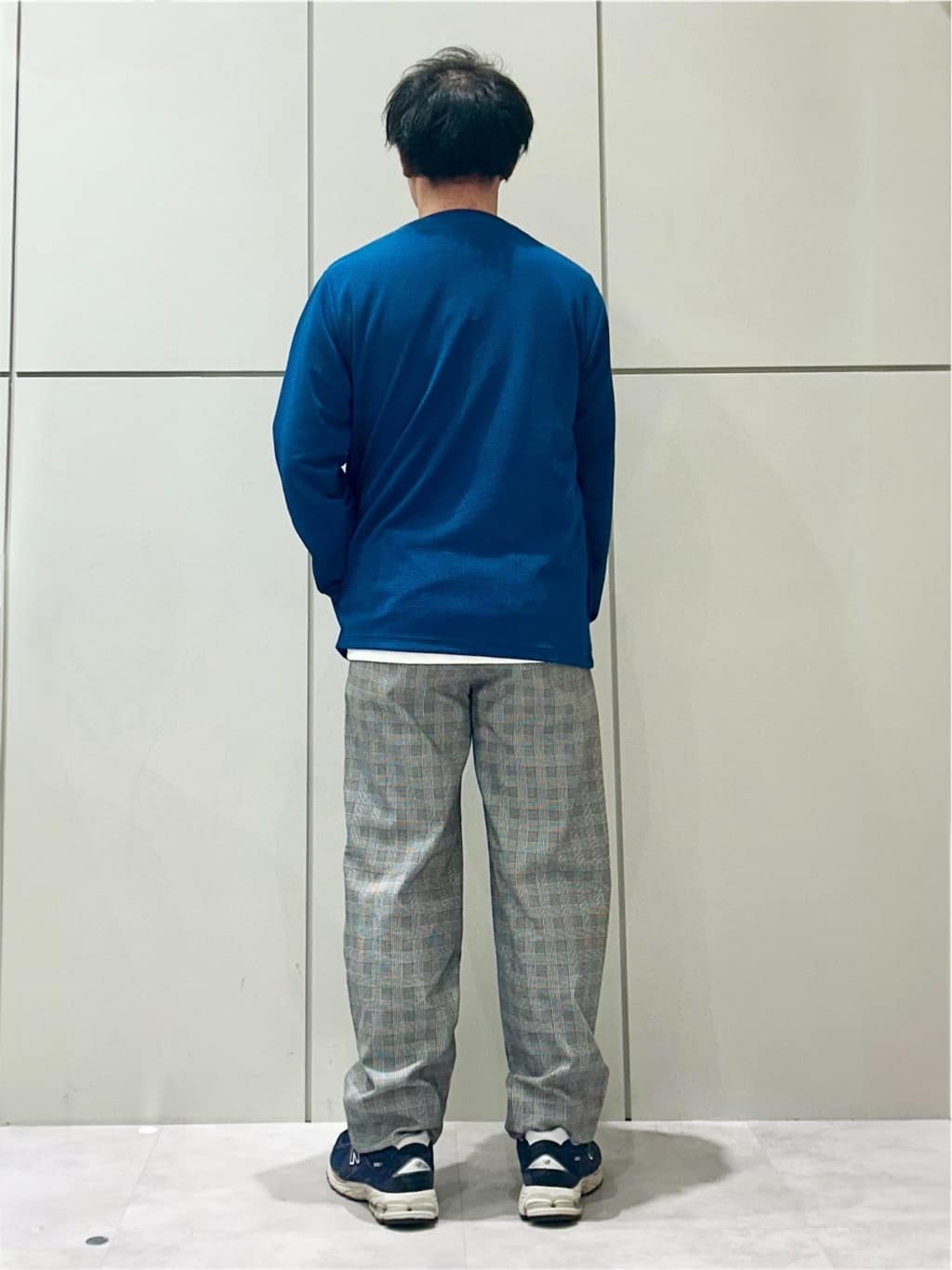 KENJI Iさんの「THE SHOP TK｜【2点セット】カーディガン＋半袖Tシャツ 洗濯機OK」を使ったコーディネート