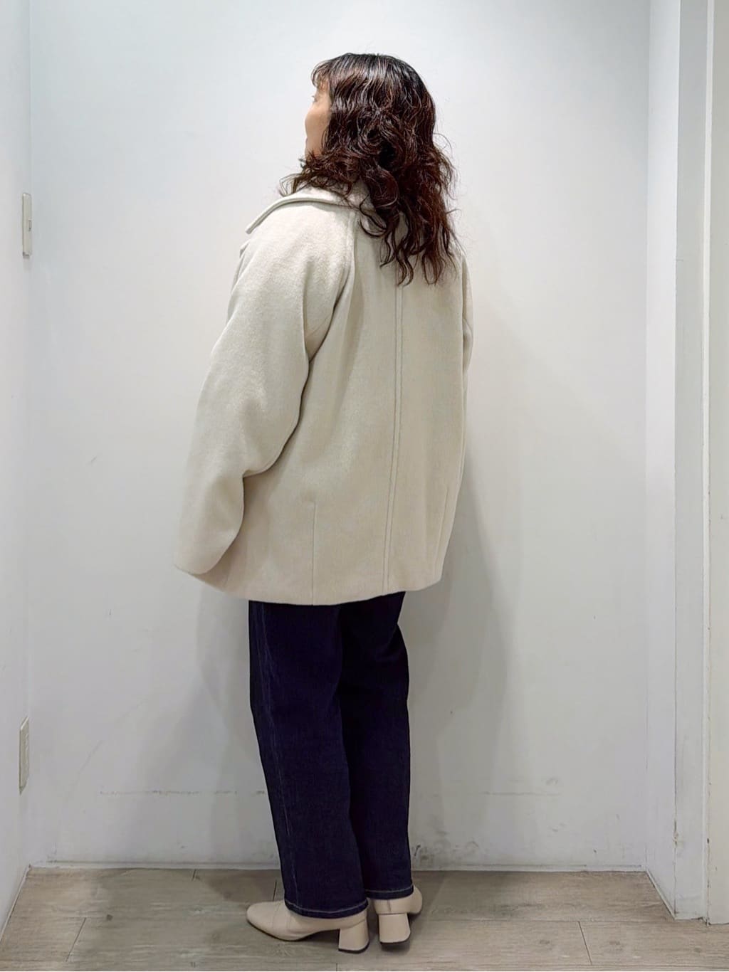 sumicaさんの「OPAQUE.CLIP｜カシミヤブレンドウールミドルピーコート」を使ったコーディネート