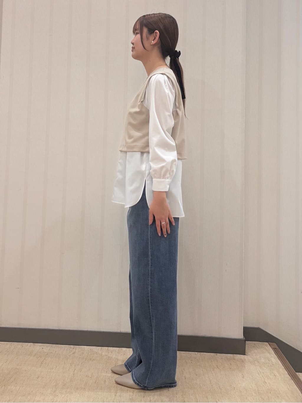 ちひさんの「INDIVI｜【褒められデニム】ワイドストレート デニムパンツ」を使ったコーディネート