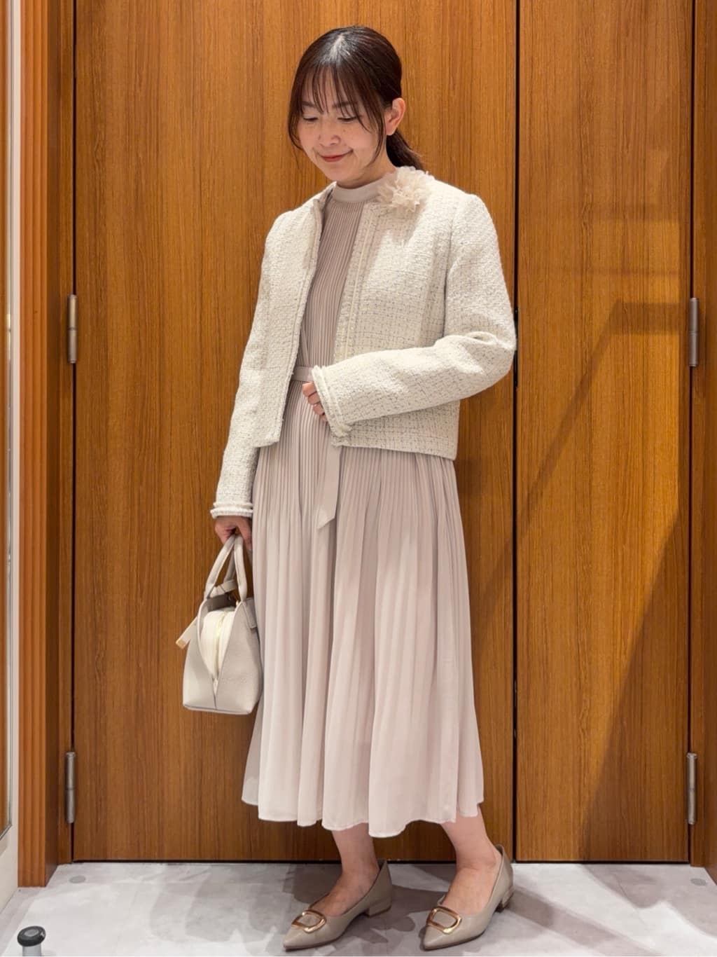 アスカさんの「index｜ベルト付きプリーツフレアワンピース【洗濯機OK／イージーアイロン／防シワ】《5col》」を使ったコーディネート