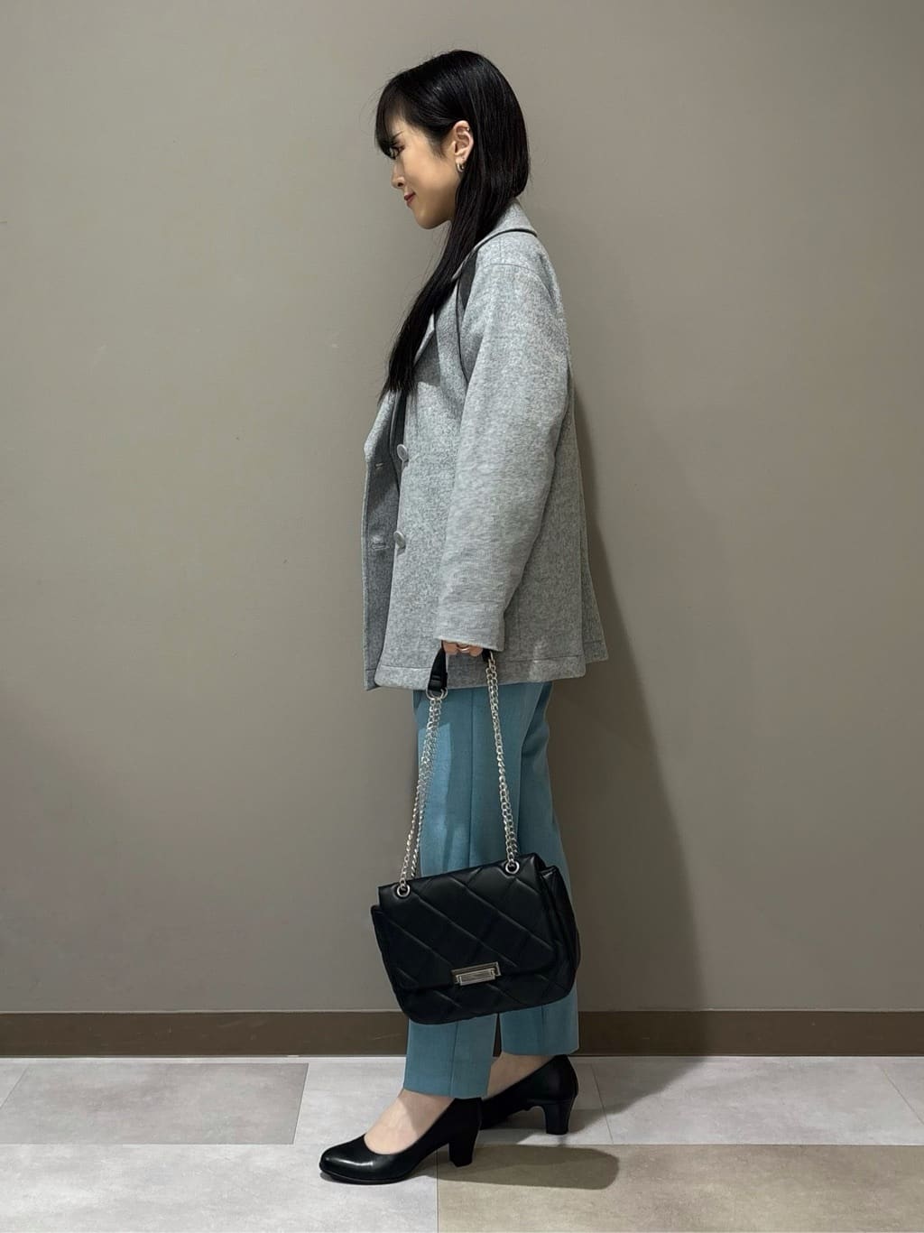 KEIKOさんの「INDIVI｜【軽やか／ゆったり】ウール混ショートトレンチコート」を使ったコーディネート