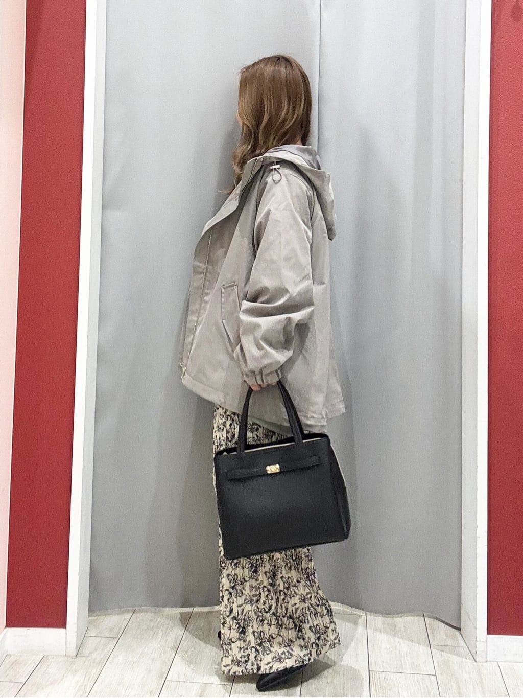 shioさんの「SHOO･LA･RUE｜【2WAY】上品きれい 金具ベルトトートバッグ」を使ったコーディネート