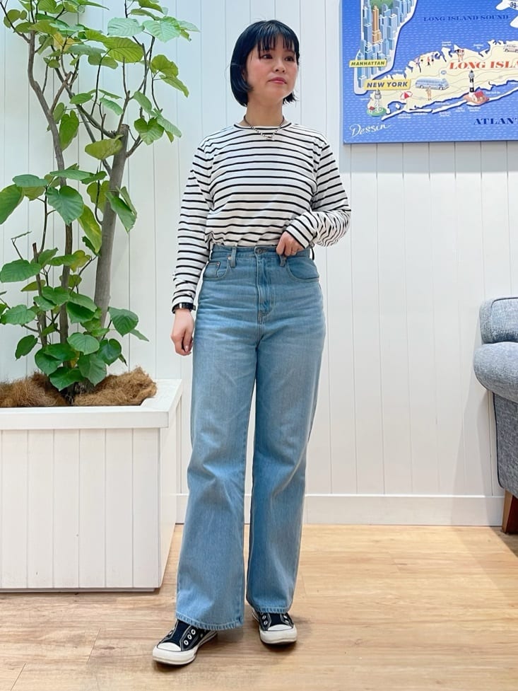 mikaさんの「Dessin｜【洗える】リラックスフレアシルエット12OZデニム」を使ったコーディネート