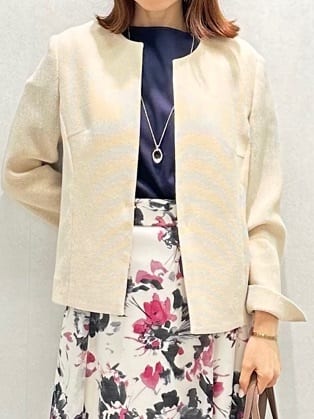 Miwaさんの「UNTITLED｜【シアー/後ろウエストゴム】ペイントフラワースカート」を使ったコーディネート