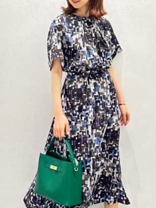 Miwaさんの「UNTITLED｜【洗える/前開きボタン/ベルト付】ブロック柄ワンピース」を使ったコーディネート