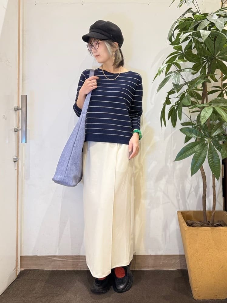 misakiさんの「SHOO･LA･RUE｜【高レビュー/洗濯機可/S-LL】さらっと着られる 8分袖Ⅴネックニット」を使ったコーディネート