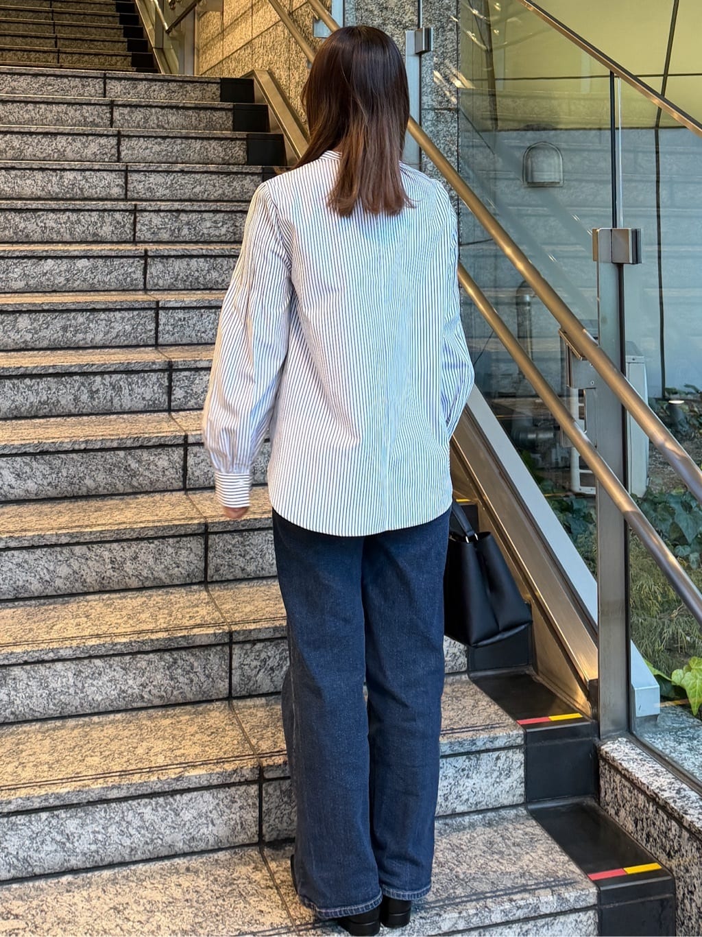 HANNAさんの「OPAQUE.CLIP｜《通勤対応》袖タックボリュームブラウス【洗濯機OK】」を使ったコーディネート