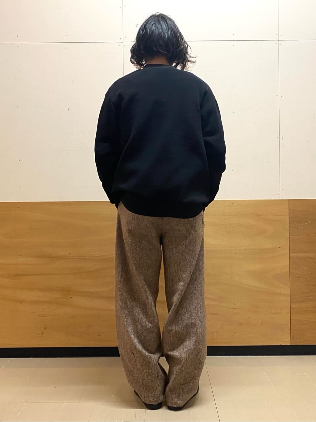 keyさんの「THE SHOP TK｜【季節の変わり目に最適】ニットカーディガン ドライタッチ／軽量」を使ったコーディネート