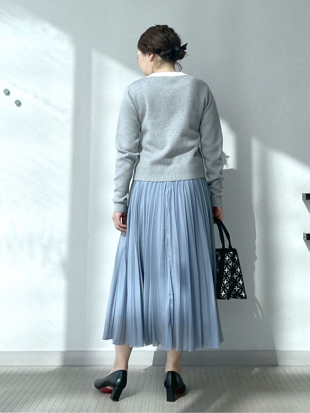 Soeさんの「DRESSTERIOR｜◆ウォッシャブル コットンカシミヤ コンビカーデ」を使ったコーディネート