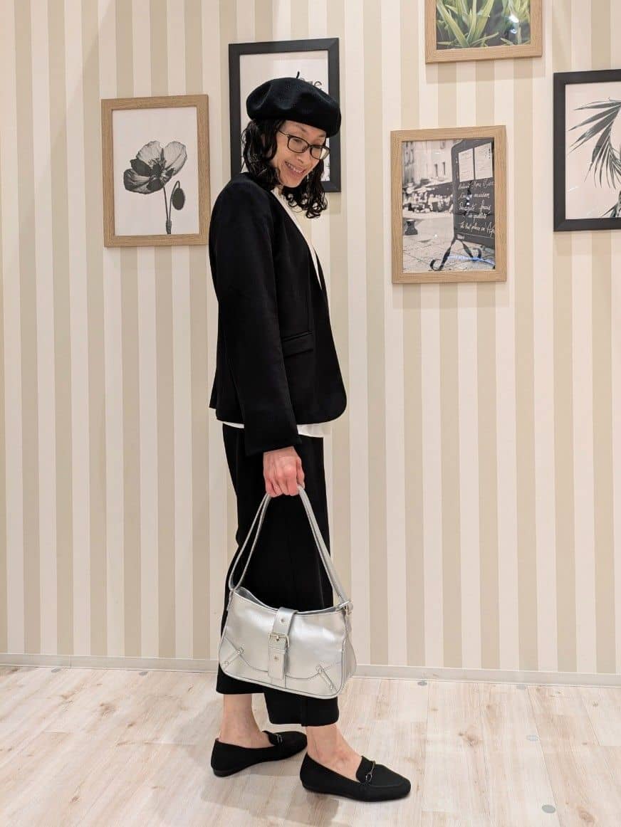 Mikiさんの「SHOO･LA･RUE｜【洗濯機可/セットアップ可/S-3L】きちんと楽に。カットジョーゼットノーカラージャケット」を使ったコーディネート
