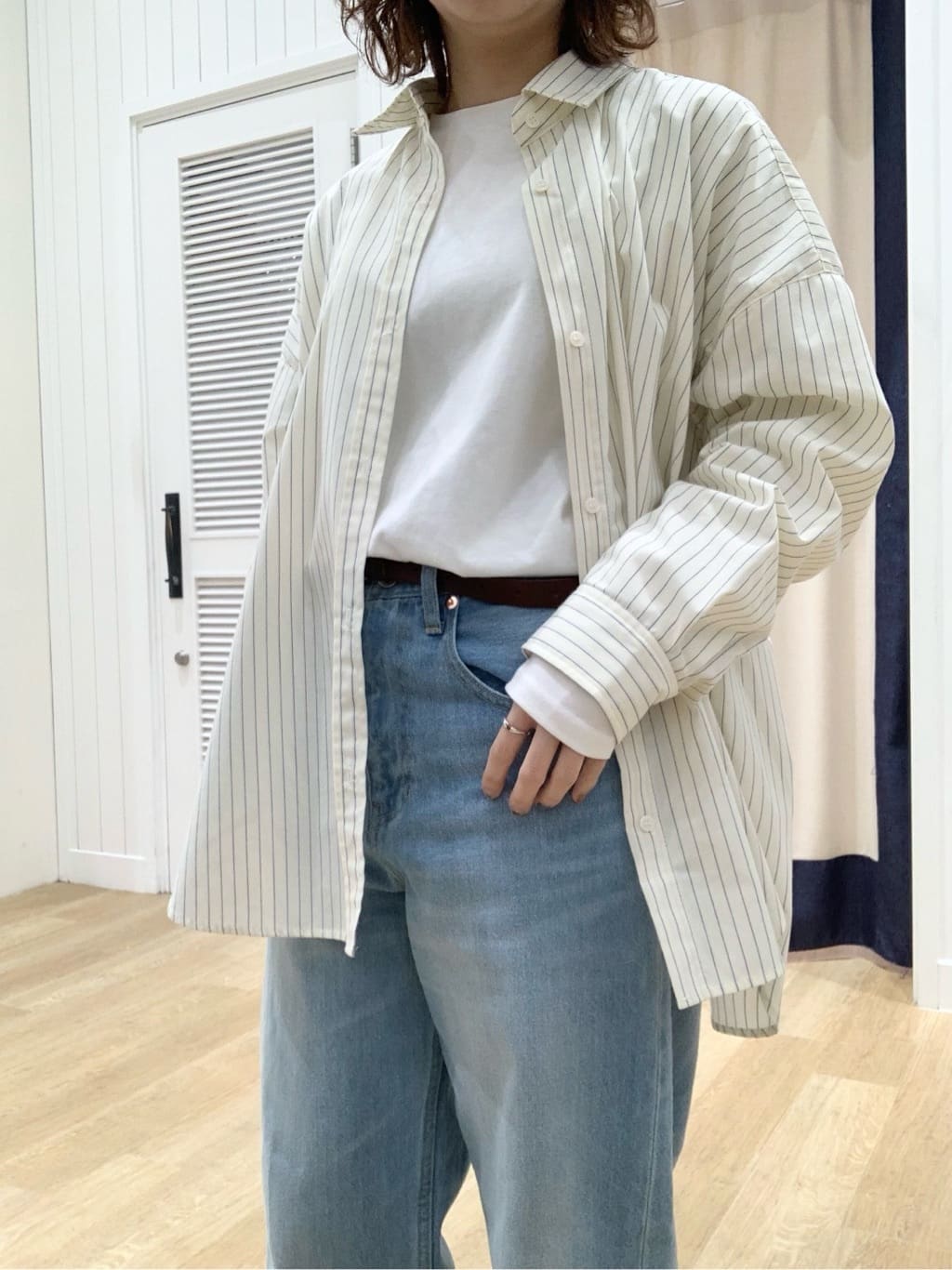 IMARIさんの「Dessin｜【洗える】バックボタンオーバーシャツ」を使ったコーディネート