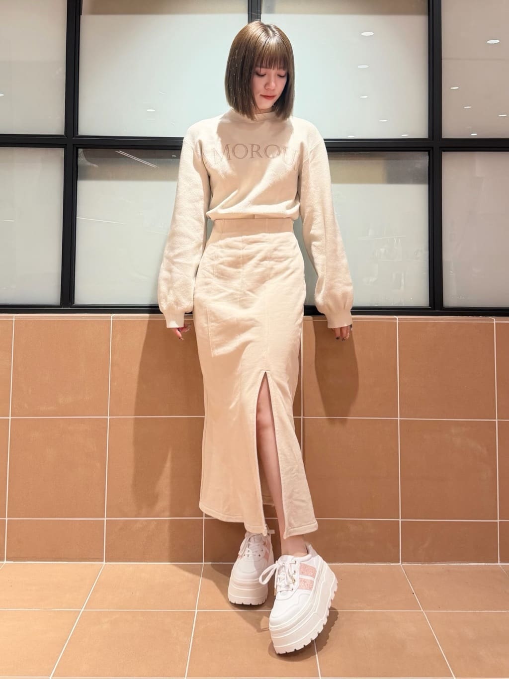 マナミさんの「ESPERANZA｜ラメライン厚底スニーカー」を使ったコーディネート
