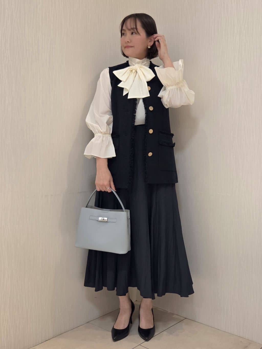 naokoさんの「UNTITLED｜【オンオフ使える】スラブツイード ジレ」を使ったコーディネート