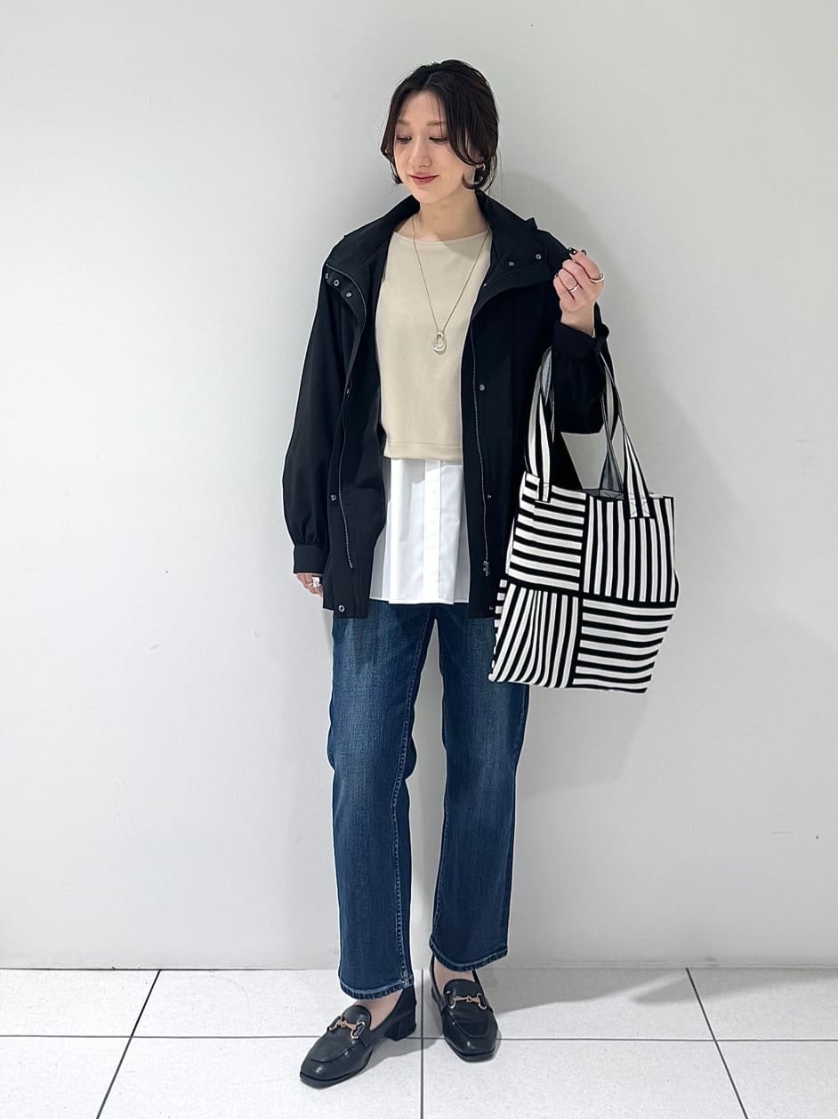 そんさんの「INDIVI｜【撥水／フード取外し可】凹凸素材ブルゾン」を使ったコーディネート