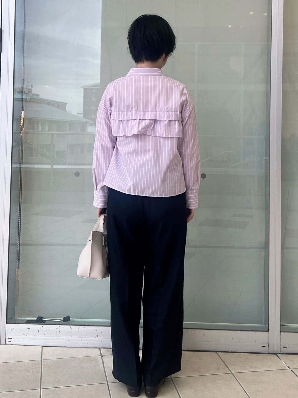 yo-koさんの「OPAQUE.CLIP｜タックフリルシャツ【洗濯機OK】」を使ったコーディネート