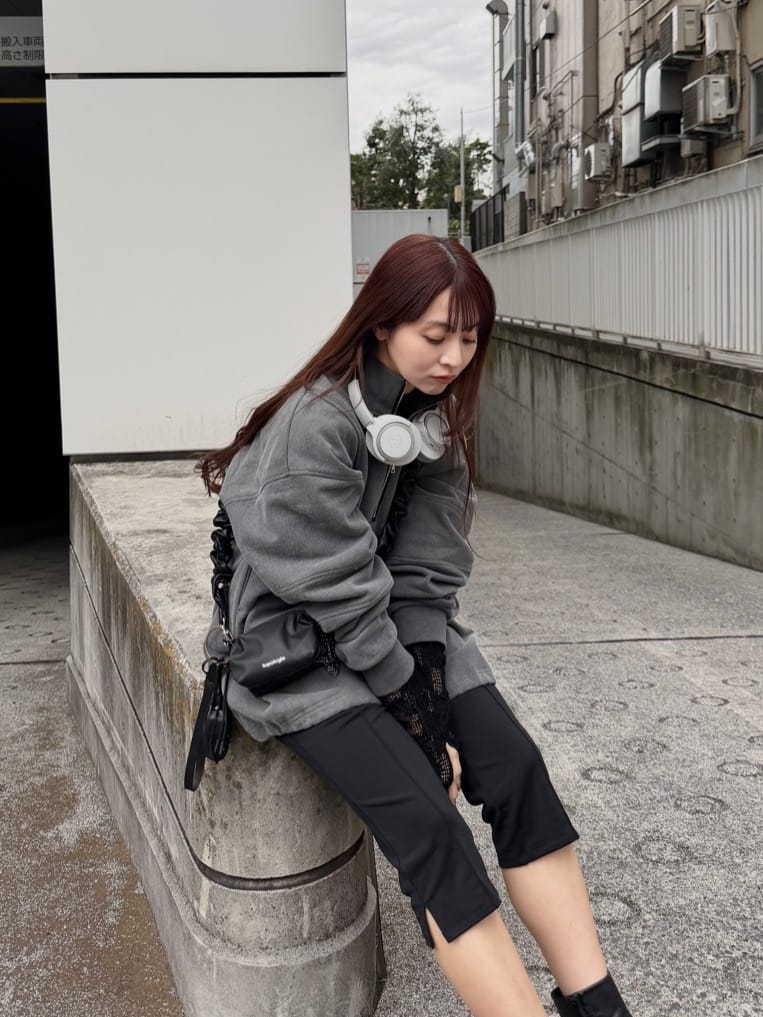 kanamiさんの「CODE A｜cropped leggings pants」を使ったコーディネート
