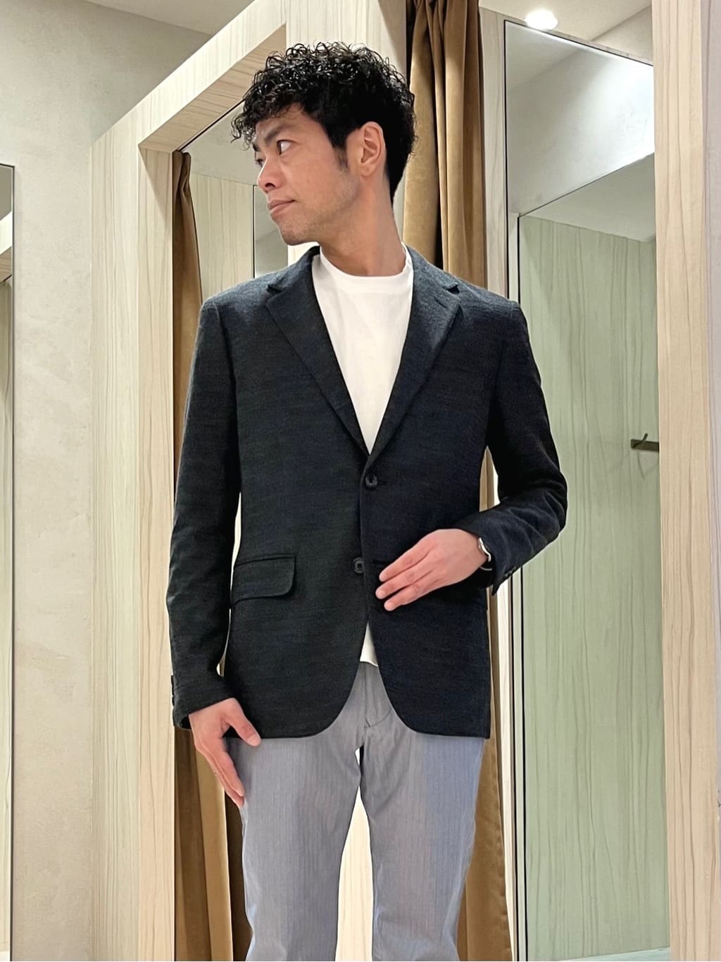 URAさんの「TAKEO KIKUCHI｜カシミヤブレンド ビーバー調ピンヘッドスタンドカラーコート」を使ったコーディネート