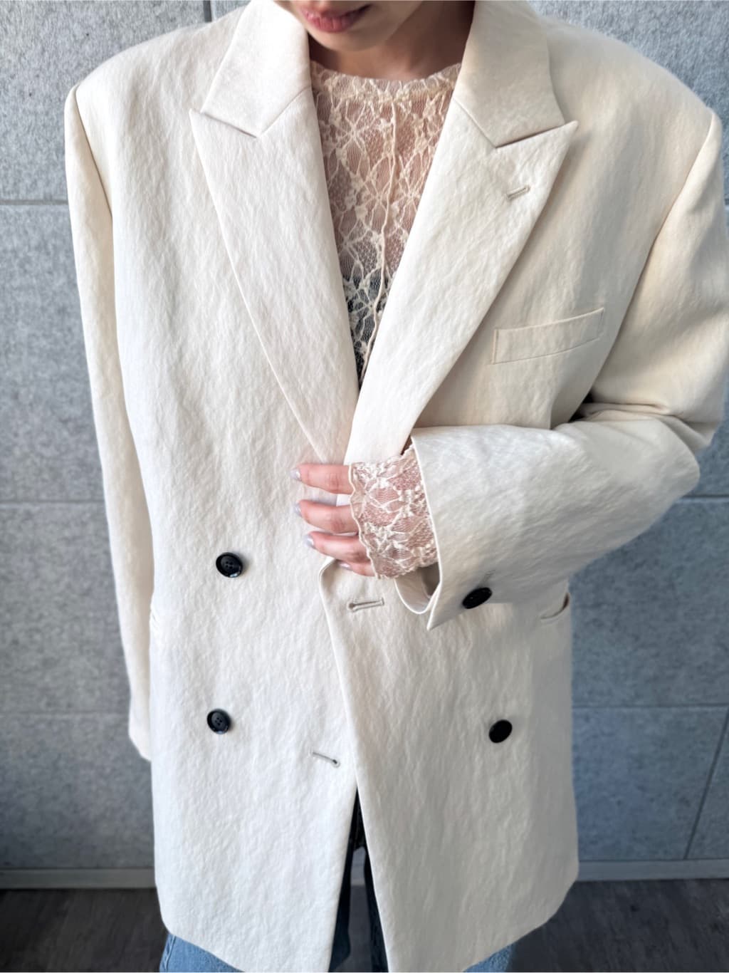 designer yukaさんの「CODE A｜arc tailored jacket」を使ったコーディネート