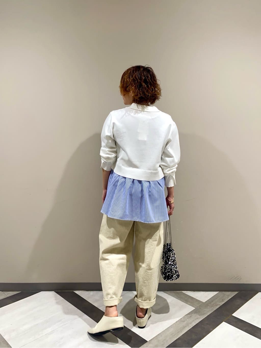 mari_831さんの「INDIVI｜グレイニーコットンワイドパンツ」を使ったコーディネート