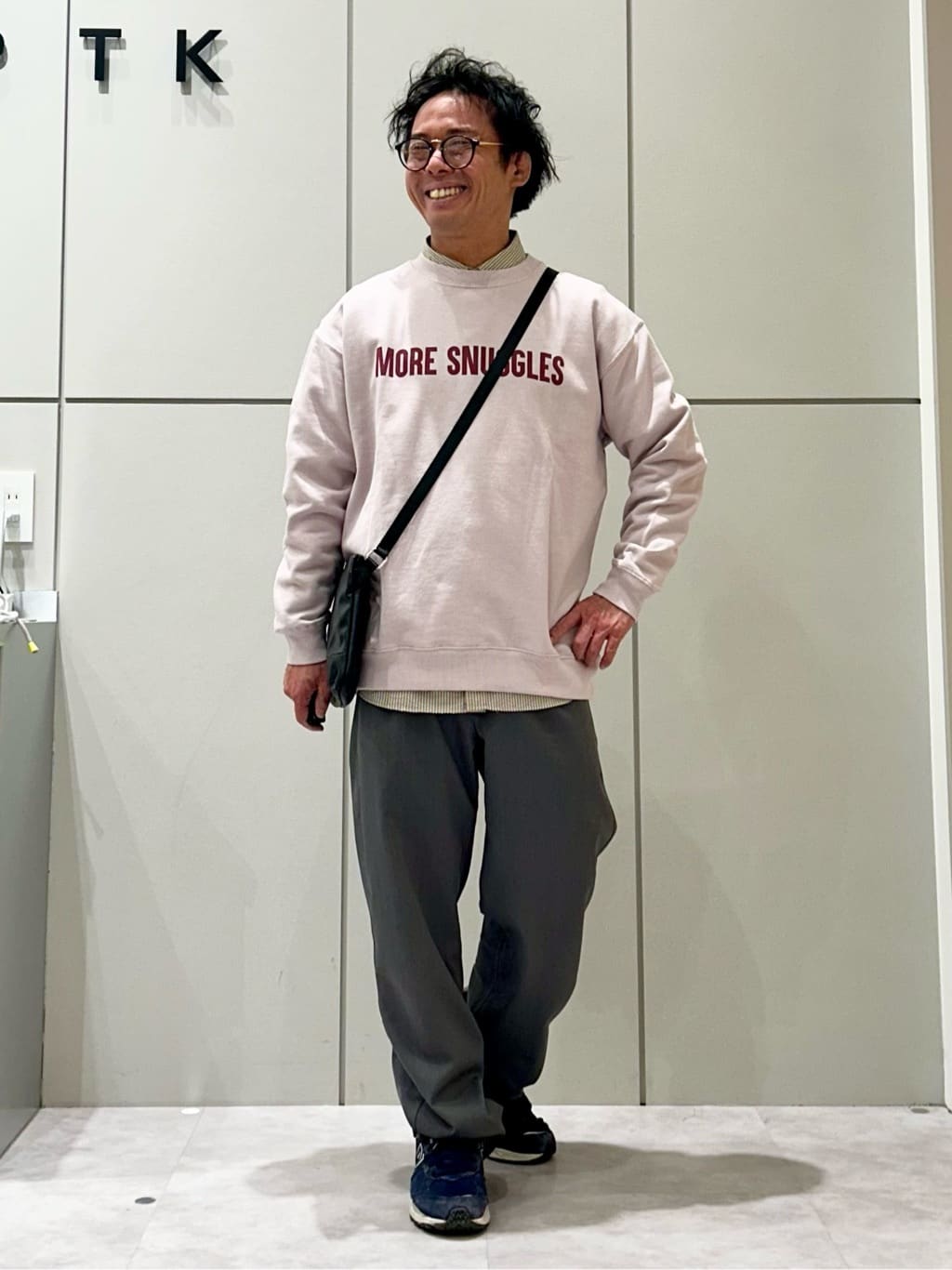 KENJI Iさんの「THE SHOP TK｜PEANUTS ／ ピーナッツ スヌーピー ミニ裏毛スウェット」を使ったコーディネート