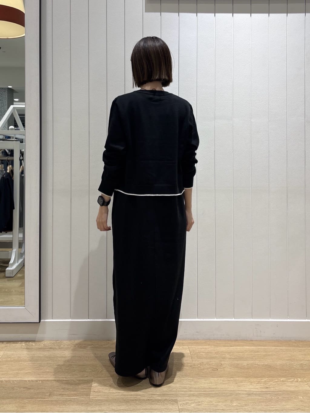 risaさんの「Dessin｜【2点セット・洗える】ニットカーディガン&times;ノースリーブワンピース」を使ったコーディネート