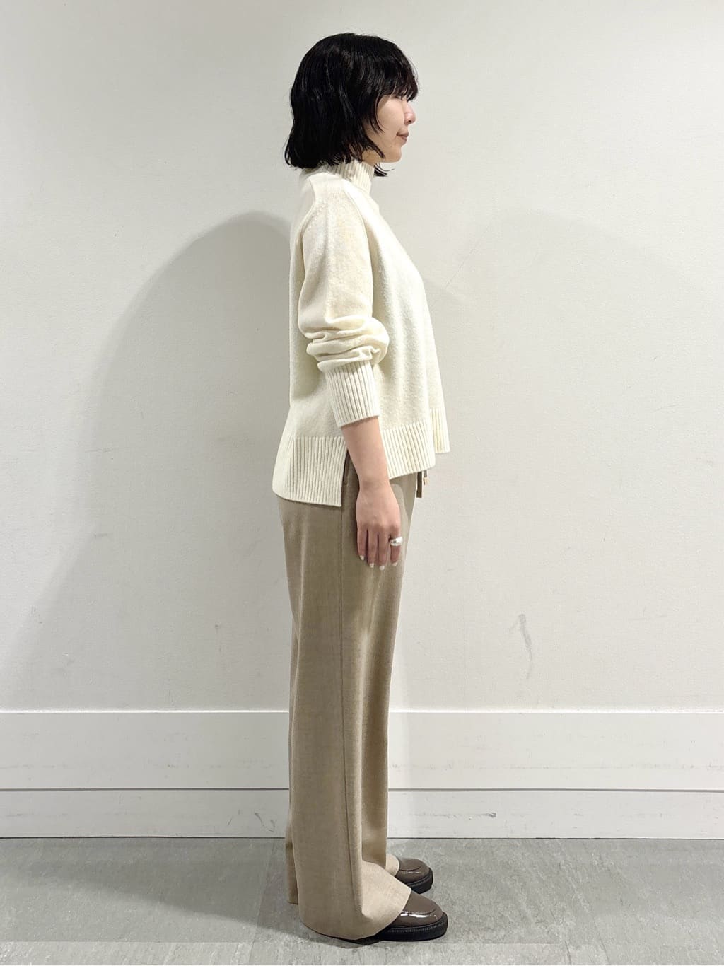 モエカさんの「UNTITLED｜【8色展開/洗える】ウールカシミヤ ハイネックニット」を使ったコーディネート