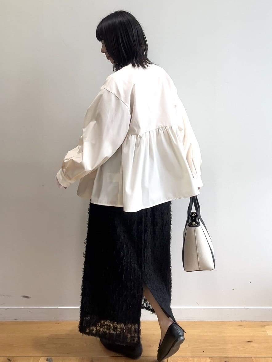 RINAさんの「OPAQUE.CLIP｜撥水ノーカラーペプラムブルゾン【洗濯機OK／抗ピル】」を使ったコーディネート
