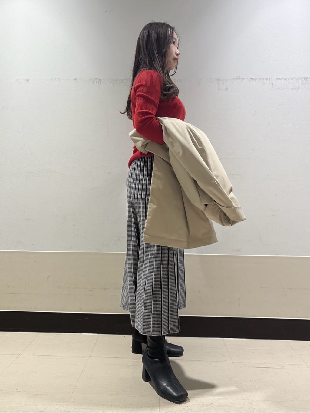 kahoさんの「INDIVI｜【洗える／毛玉になりにくい】エクストラファインウール リブタートルニット」を使ったコーディネート