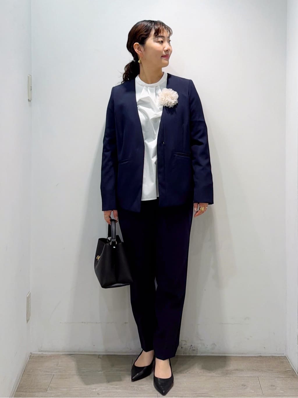 sumicaさんの「OPAQUE.CLIP｜《通勤対応》タックブラウス【洗濯機OK】」を使ったコーディネート