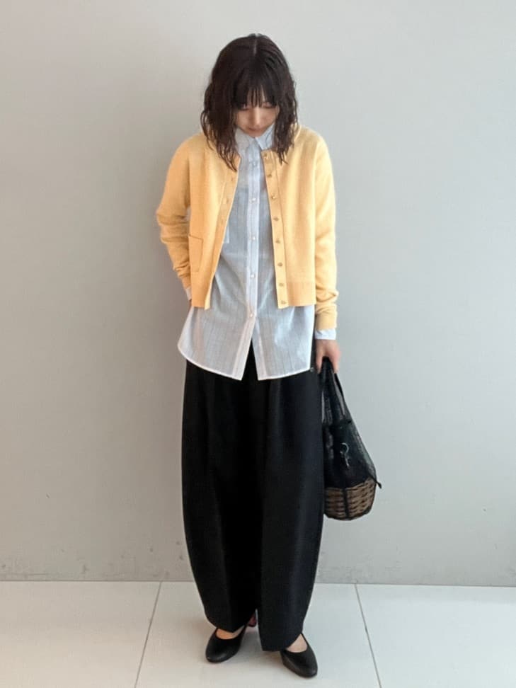 misaさんの「DRESSTERIOR｜◆ウォッシャブルコットンカシミヤカーディガン」を使ったコーディネート