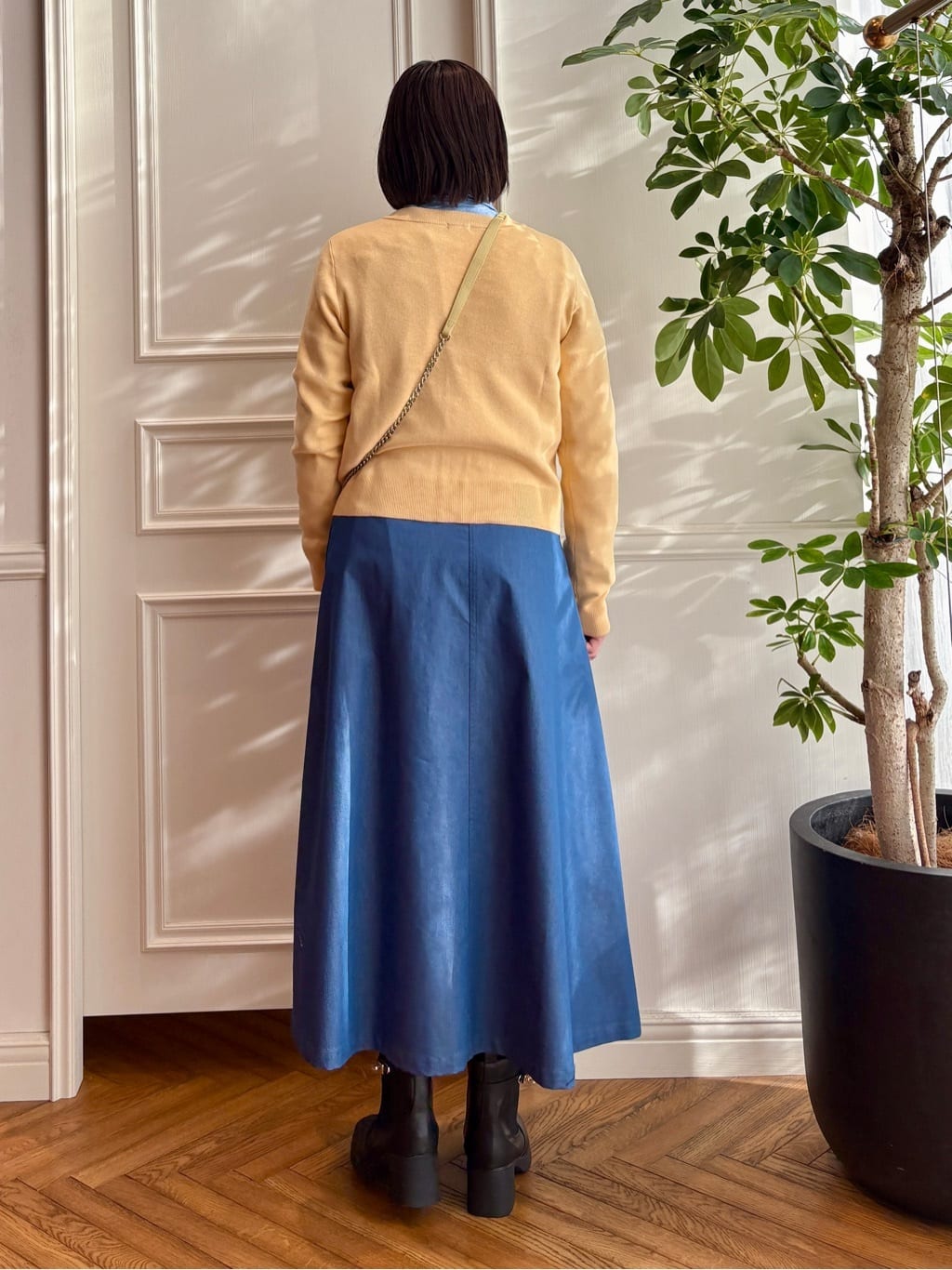 nakaoさんの「DRESSTERIOR｜【接触冷感/吸水速乾】クールタッチ デニムライク タックスカート」を使ったコーディネート