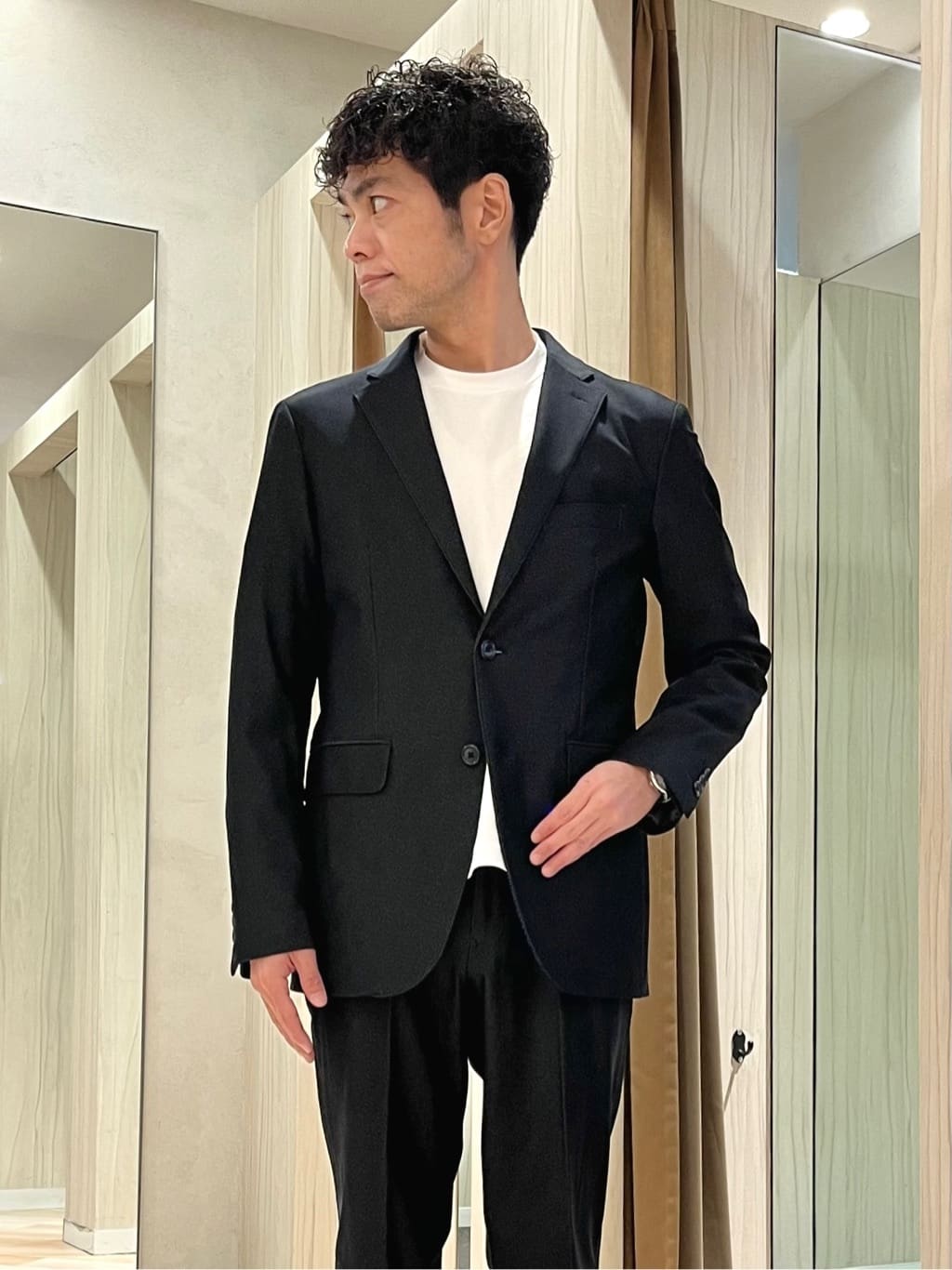 URAさんの「TAKEO KIKUCHI｜【ウールカシミヤブレンド】ビーバー調 スタンドカラー コート」を使ったコーディネート