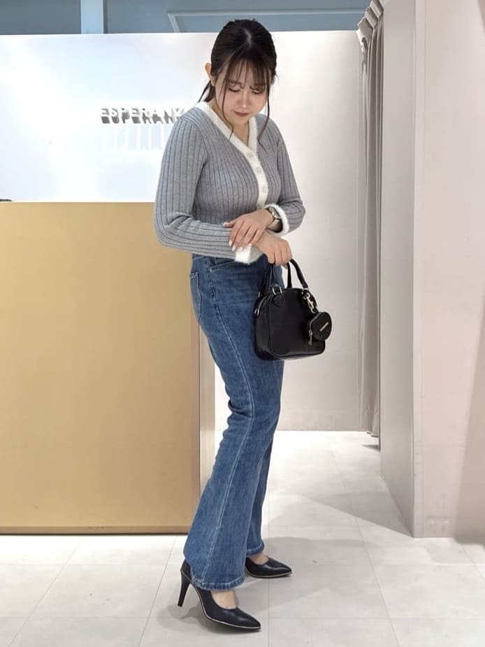 neinaさんの「ESPERANZA｜◆【晴雨兼用/12時間パンプス】約8.5cm　歩きやすくて疲れにくい」を使ったコーディネート