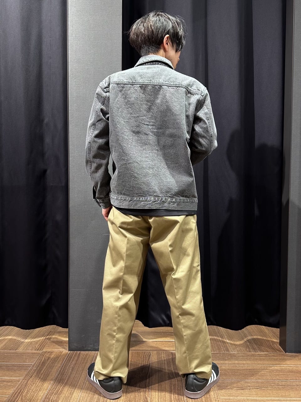 tomoyaさんの「THE SHOP TK｜【大人にも取り入れやすい】デニムジャケット セットアップ可/洗濯機OK」を使ったコーディネート