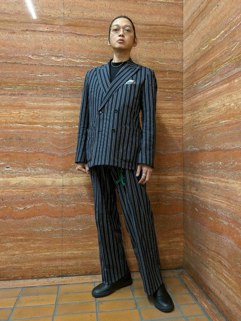 かしげるさんの「TAKEO KIKUCHI｜【BOWLER HAT LABEL】サッカーストライプ ダブルジャケット」を使ったコーディネート