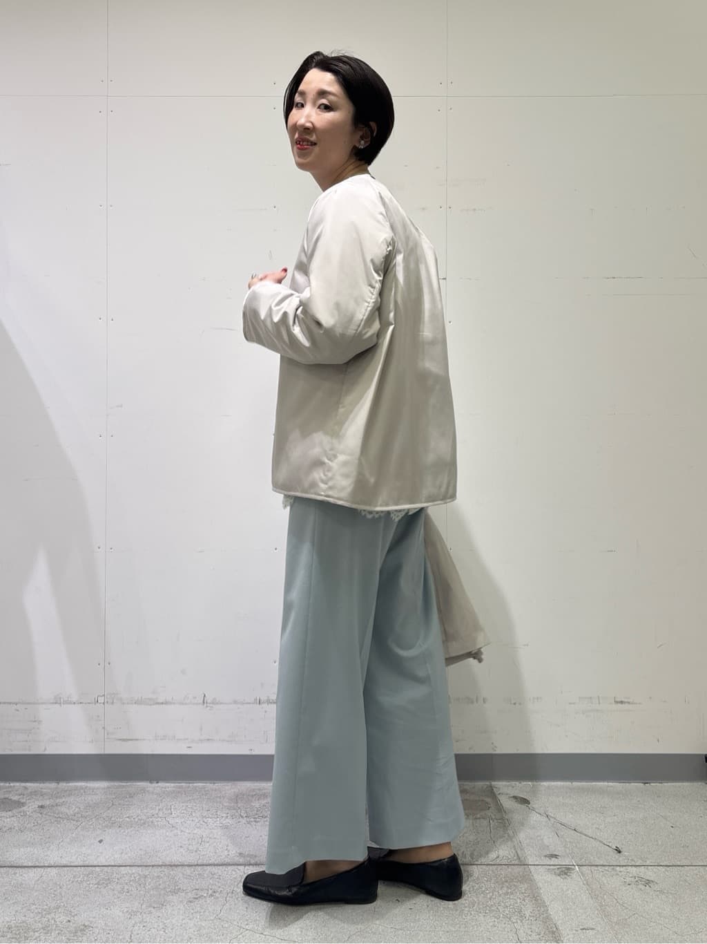 yuriさんの「INDIVI｜【新作褒められパンツ】快温ワイドパンツ」を使ったコーディネート